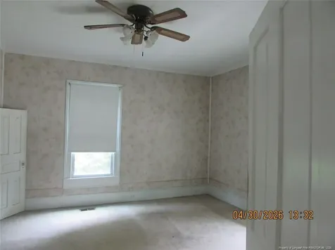 215 E Maple Street Mount Olive NC 28365