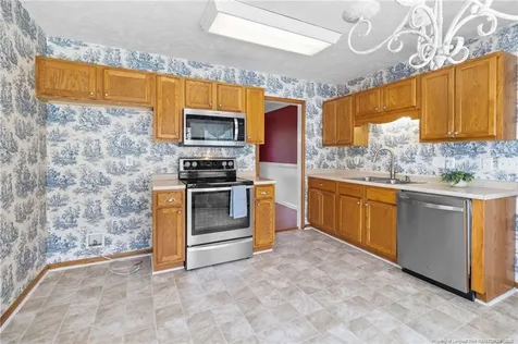 28 E Coyt Circle Spring Lake NC 28390