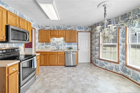28 E Coyt Circle Spring Lake NC 28390