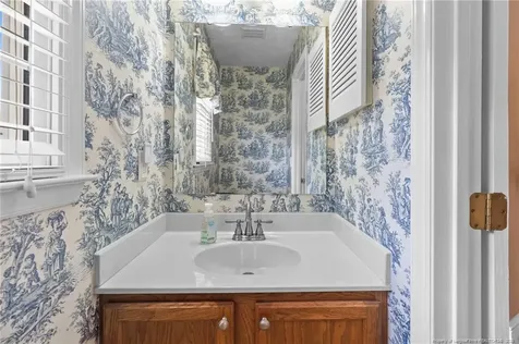 28 E Coyt Circle Spring Lake NC 28390
