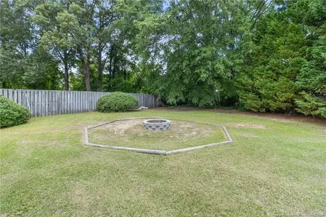28 E Coyt Circle Spring Lake NC 28390