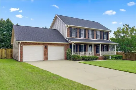 28 E Coyt Circle Spring Lake NC 28390