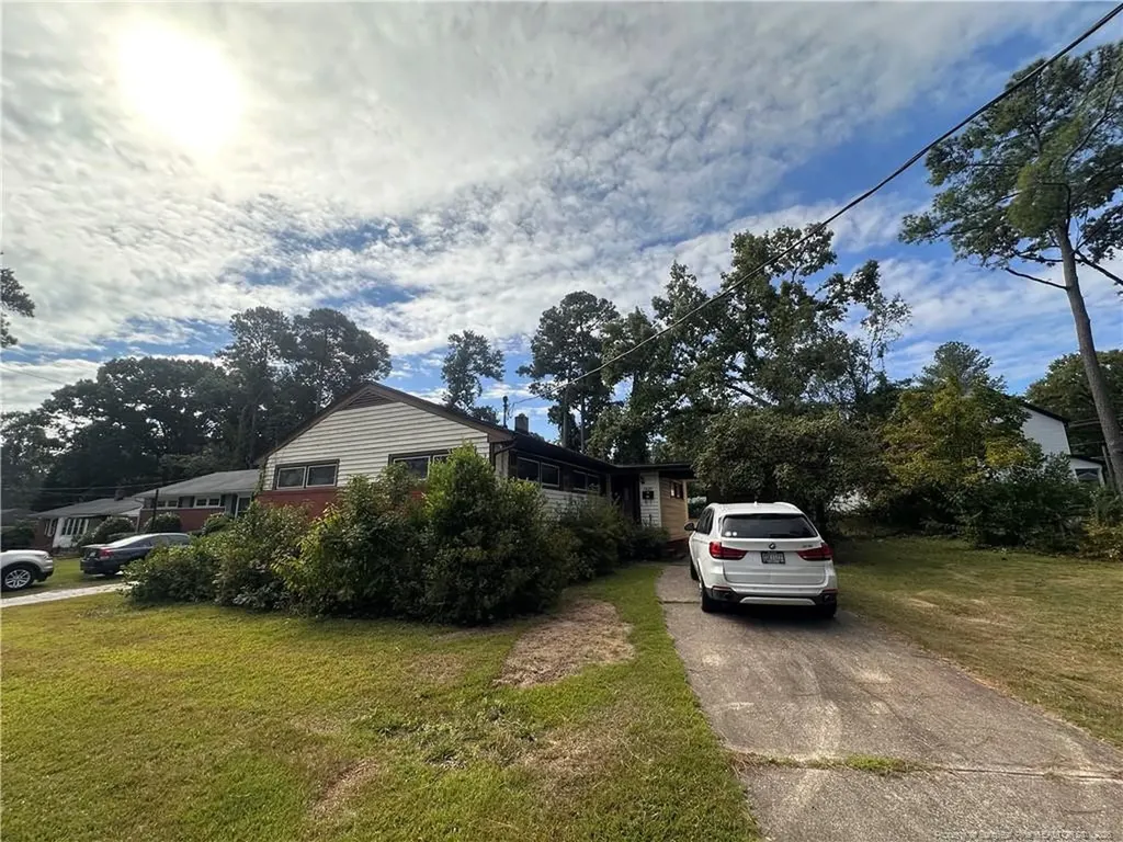 1921 Manteo Street Fayetteville NC 28303