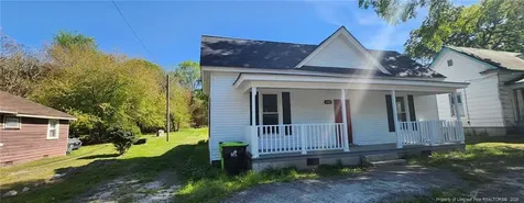 233 W Barbee Street Zebulon NC 27597