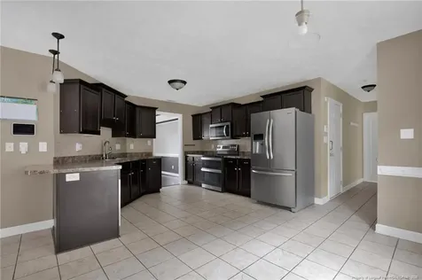 467 Thorncliff Drive Raeford NC 28376
