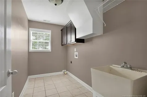 467 Thorncliff Drive Raeford NC 28376