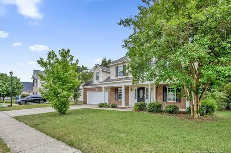 467 Thorncliff Drive Raeford NC 28376