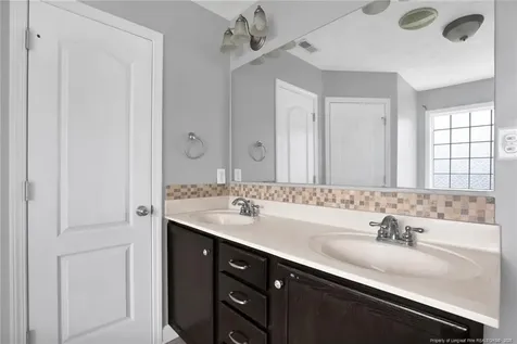 467 Thorncliff Drive Raeford NC 28376