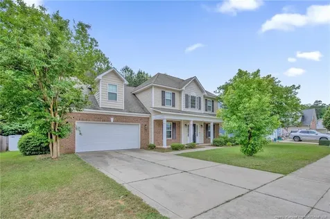467 Thorncliff Drive Raeford NC 28376