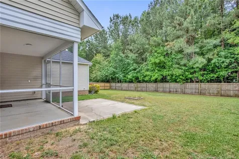 467 Thorncliff Drive Raeford NC 28376