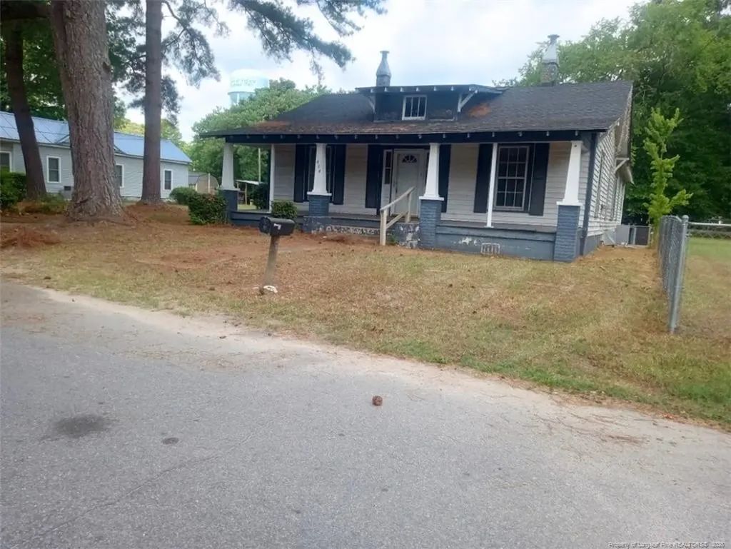 404 Mcgwigan Street Enfield NC 27823