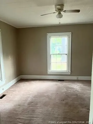 404 Mcgwigan Street Enfield NC 27823
