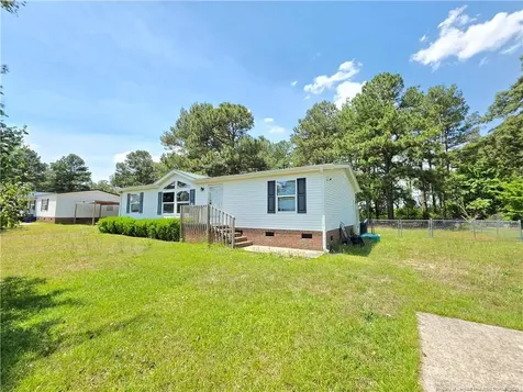 124 Franklin Road Raeford NC 28376