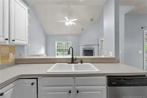 1316 Devonshire Trail Aberdeen NC 28315