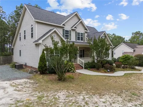 1316 Devonshire Trail Aberdeen NC 28315