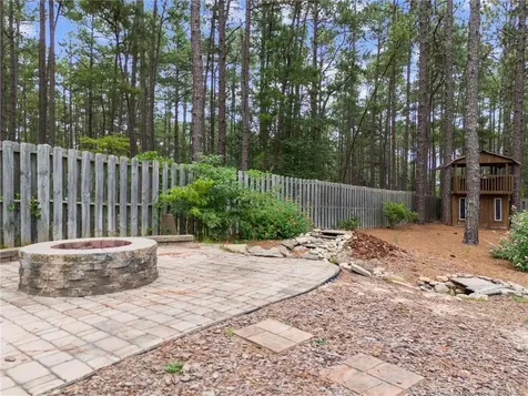 1316 Devonshire Trail Aberdeen NC 28315