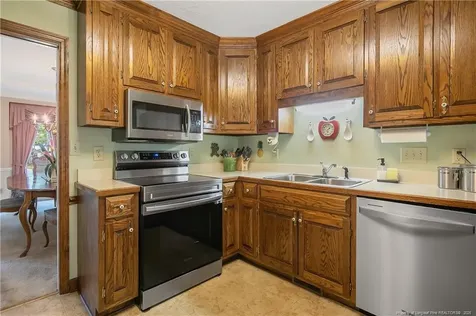 747 Magellan Court Fayetteville NC 28311