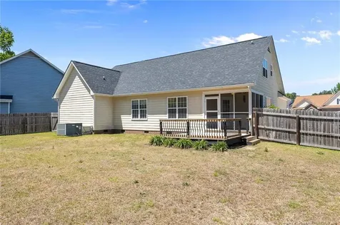 3819 Little John Court Fayetteville NC 28306