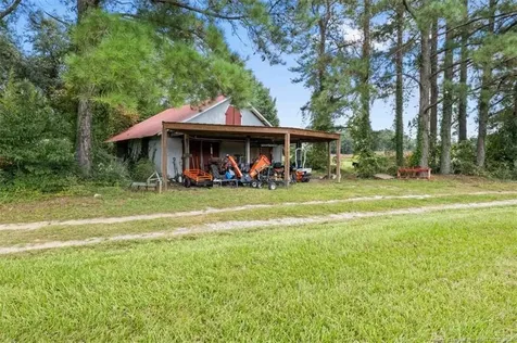 10958 And 10962 Nc 904 Fairmont NC 28340