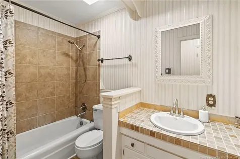 5605 Macgregor Court Fayetteville NC 28304