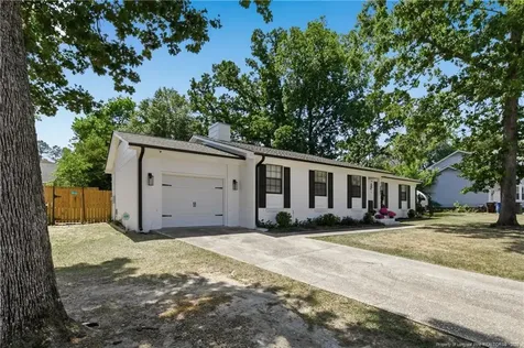 6841 Brasswood Drive Fayetteville NC 28314