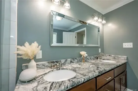 444 Rollingwood Circle Fayetteville NC 28305