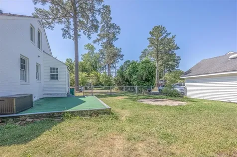 2201 N Mcmillan Avenue Lumberton NC 28358