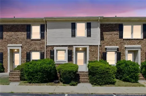 422 Kirkcaldy Court Fayetteville NC 28314