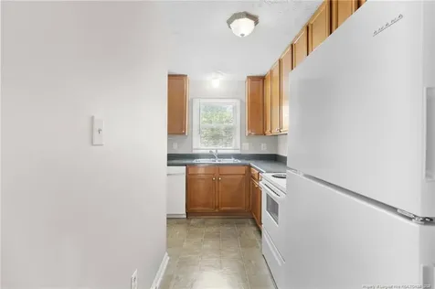 422 Kirkcaldy Court Fayetteville NC 28314