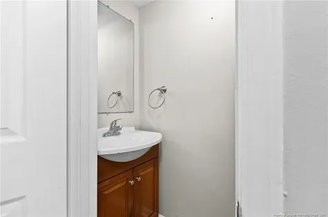 422 Kirkcaldy Court Fayetteville NC 28314