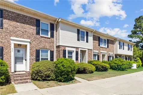 422 Kirkcaldy Court Fayetteville NC 28314