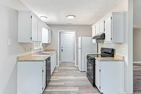 6417 Rhemish Drive Fayetteville NC 28304