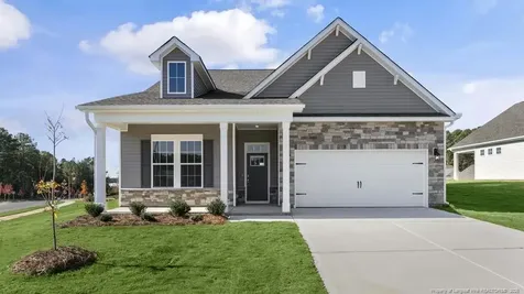 800 Fernwind Circle Aberdeen NC 28315
