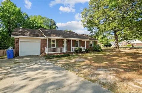1213 Butterwood Circle Fayetteville NC 28314