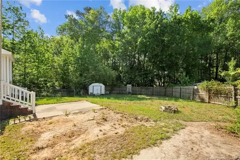 1213 Butterwood Circle Fayetteville NC 28314