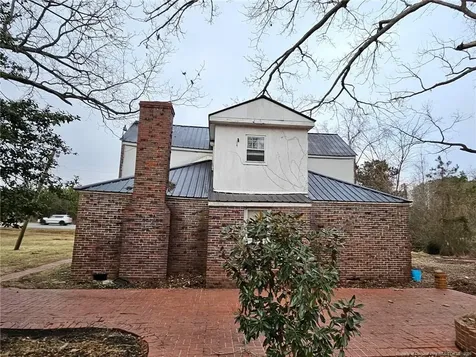 1737 W Carthage Road Lumberton NC 28360