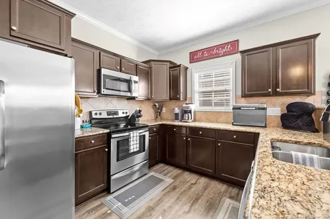 4238 Cherry Hill Lane Fayetteville NC 28312