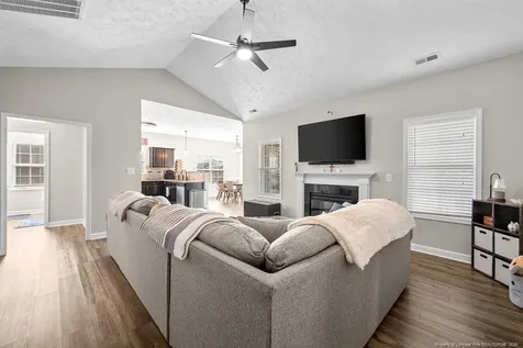 4238 Cherry Hill Lane Fayetteville NC 28312