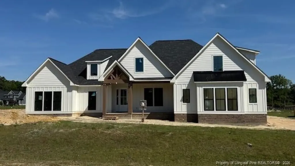5711 Edge Farm Drive Hope Mills NC 28348