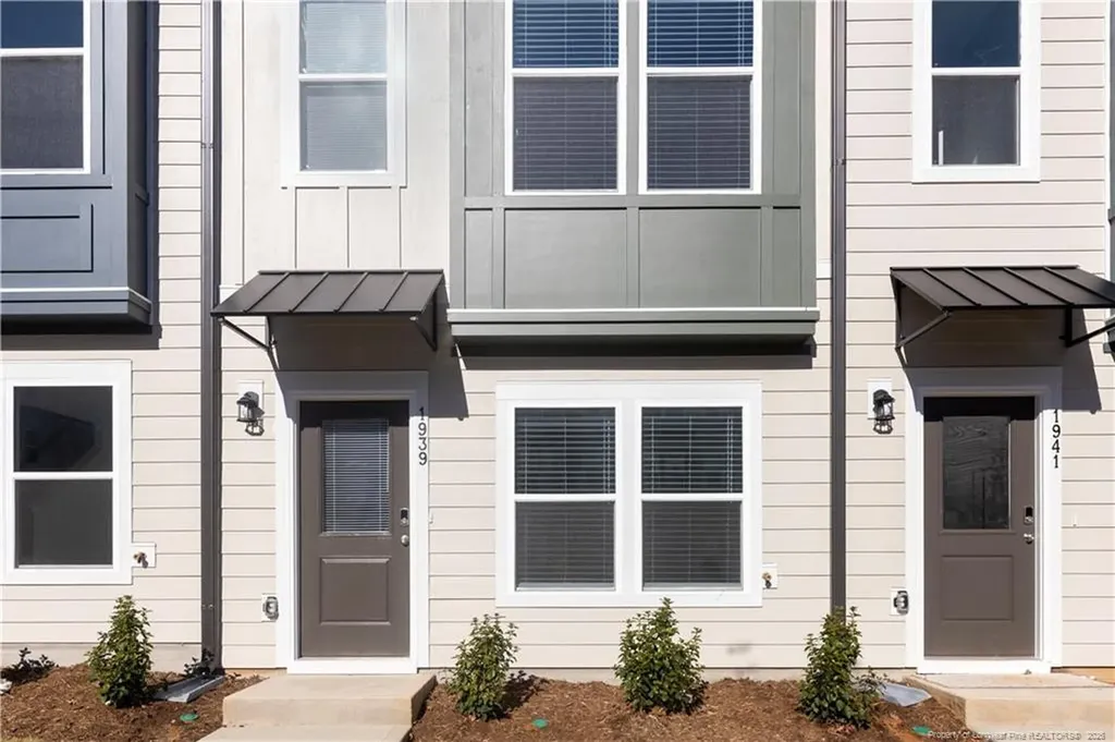1939 Robin Hill Lane Raleigh NC 27610