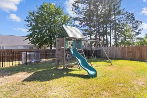 3915 Brookgreen Drive Fayetteville NC 28304