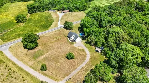 2310 Lakewood Falls Road Goldston NC 27252