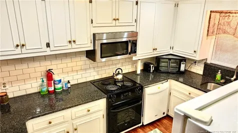701 Mccaskill Street Maxton NC 28364
