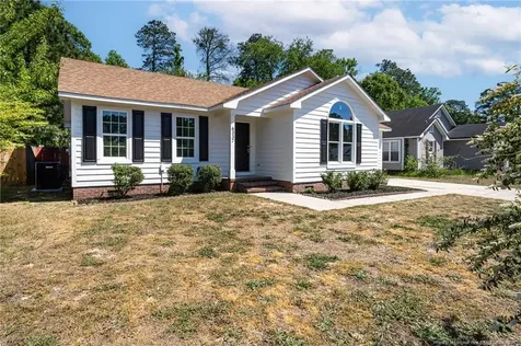 6337 Rhemish Drive Fayetteville NC 28304