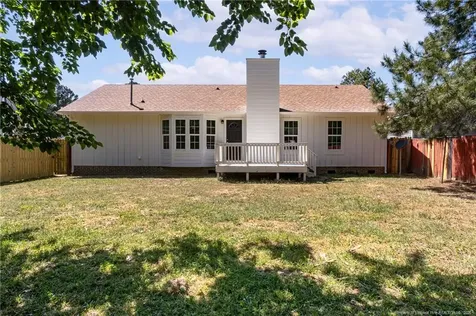 6337 Rhemish Drive Fayetteville NC 28304