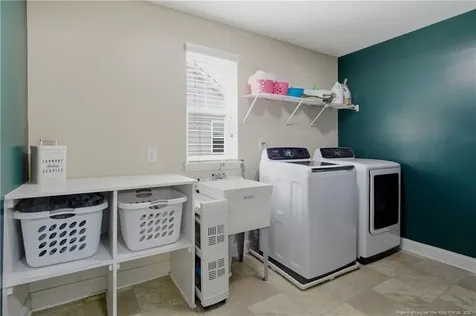 333 Wishaw Court Hope Mills NC 28348