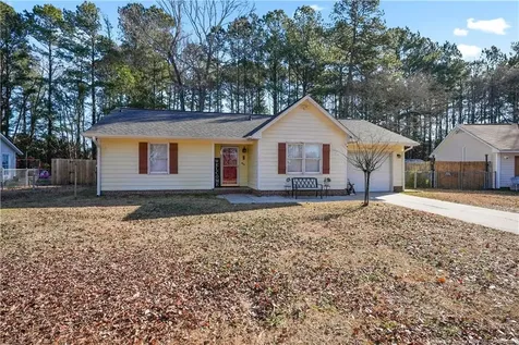 4303 Bridge Street Hope Mills NC 28348