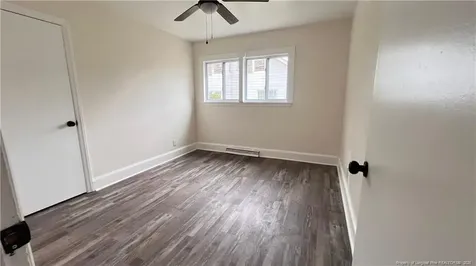 212 Peachtree Street Red Springs NC 28377