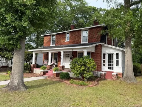 416 N Main Street Raeford NC 28376