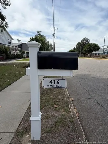 416 N Main Street Raeford NC 28376